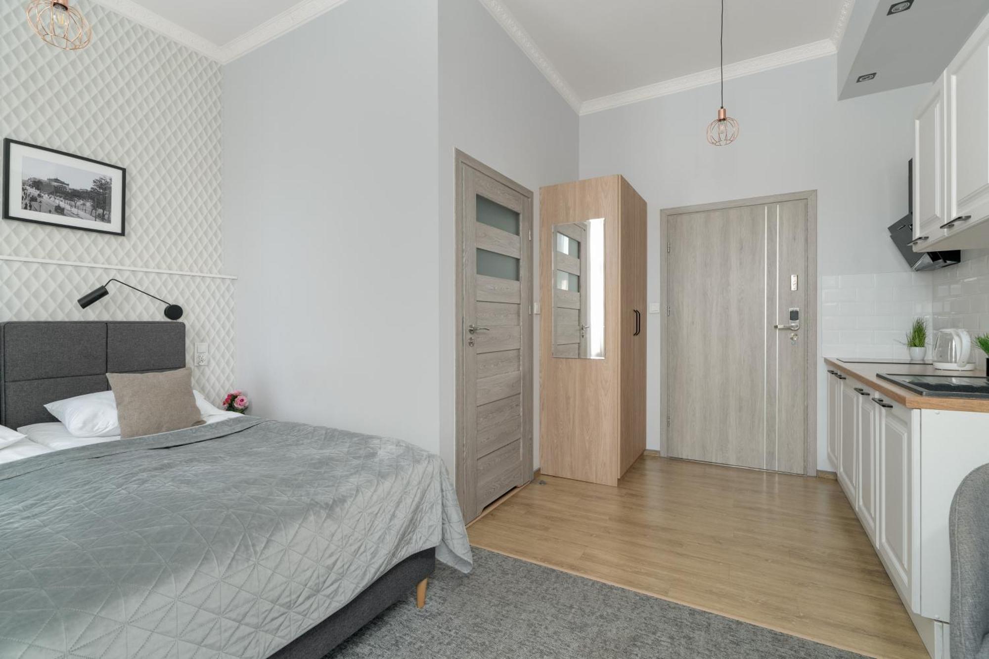 Przytulne Studia Very Berry W Poznaniu Blisko Parku By Noclegi Renters ภายนอก รูปภาพ