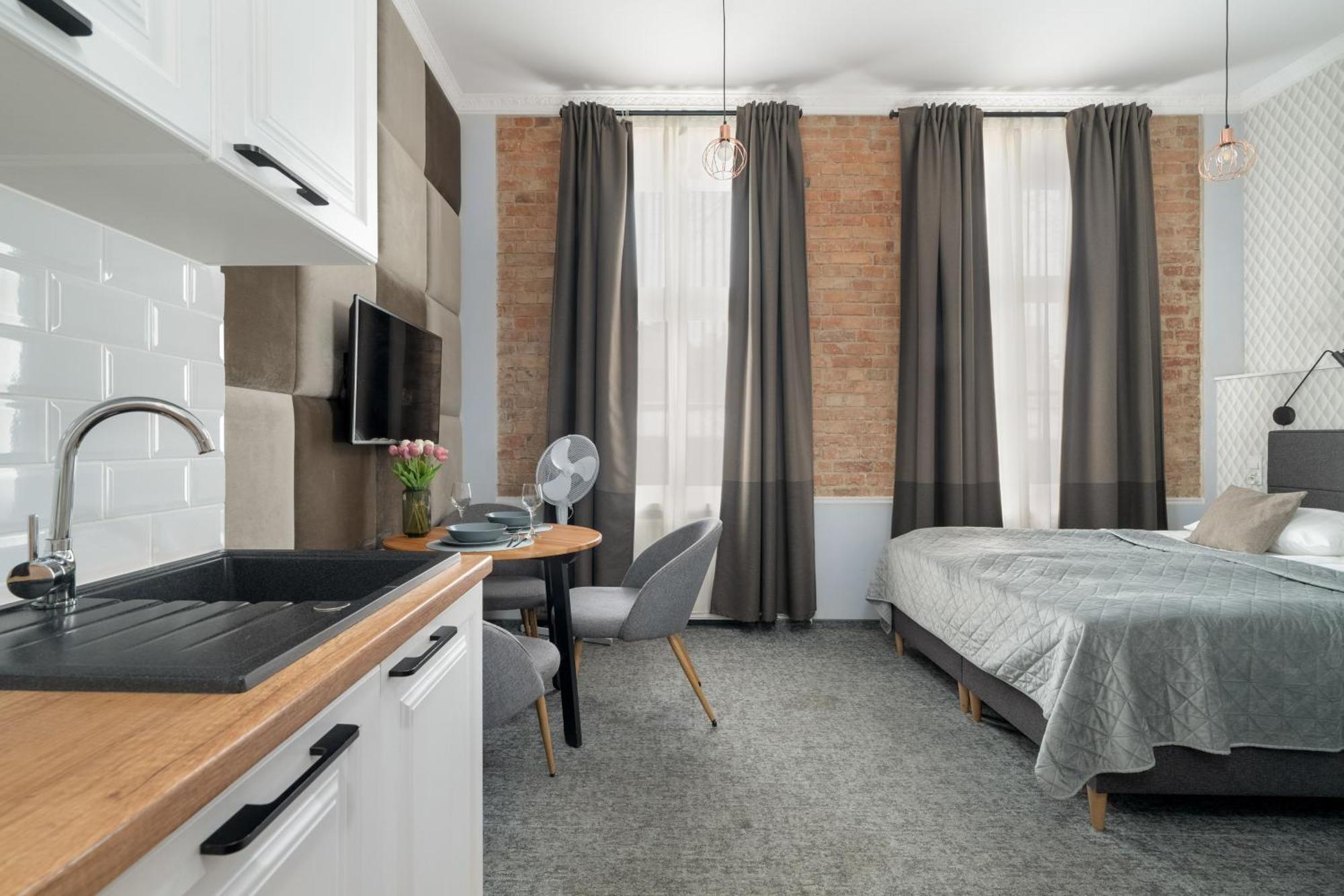 Przytulne Studia Very Berry W Poznaniu Blisko Parku By Noclegi Renters ภายนอก รูปภาพ
