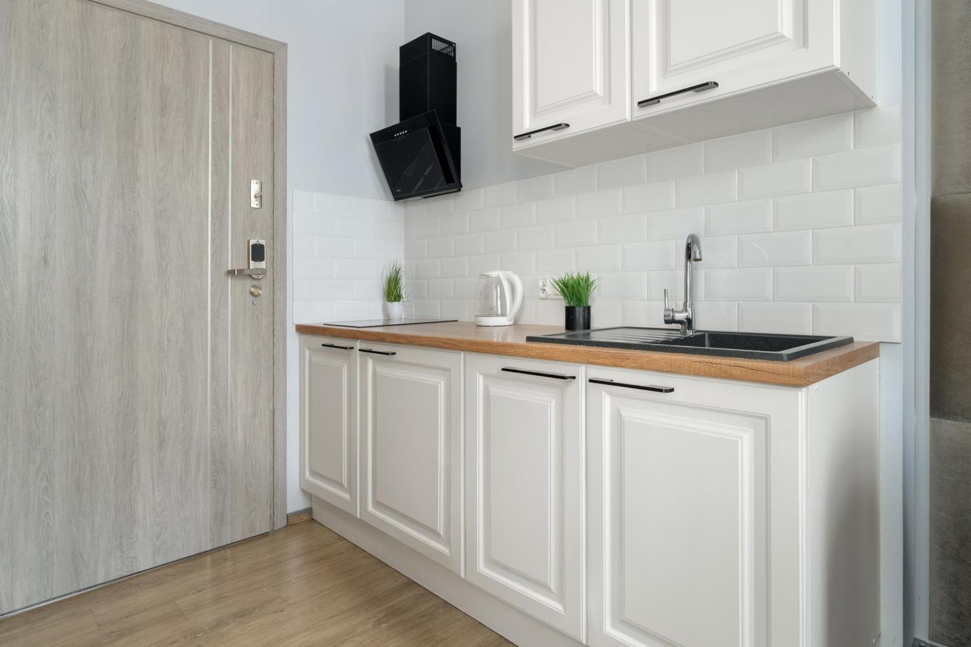 Przytulne Studia Very Berry W Poznaniu Blisko Parku By Noclegi Renters ภายนอก รูปภาพ